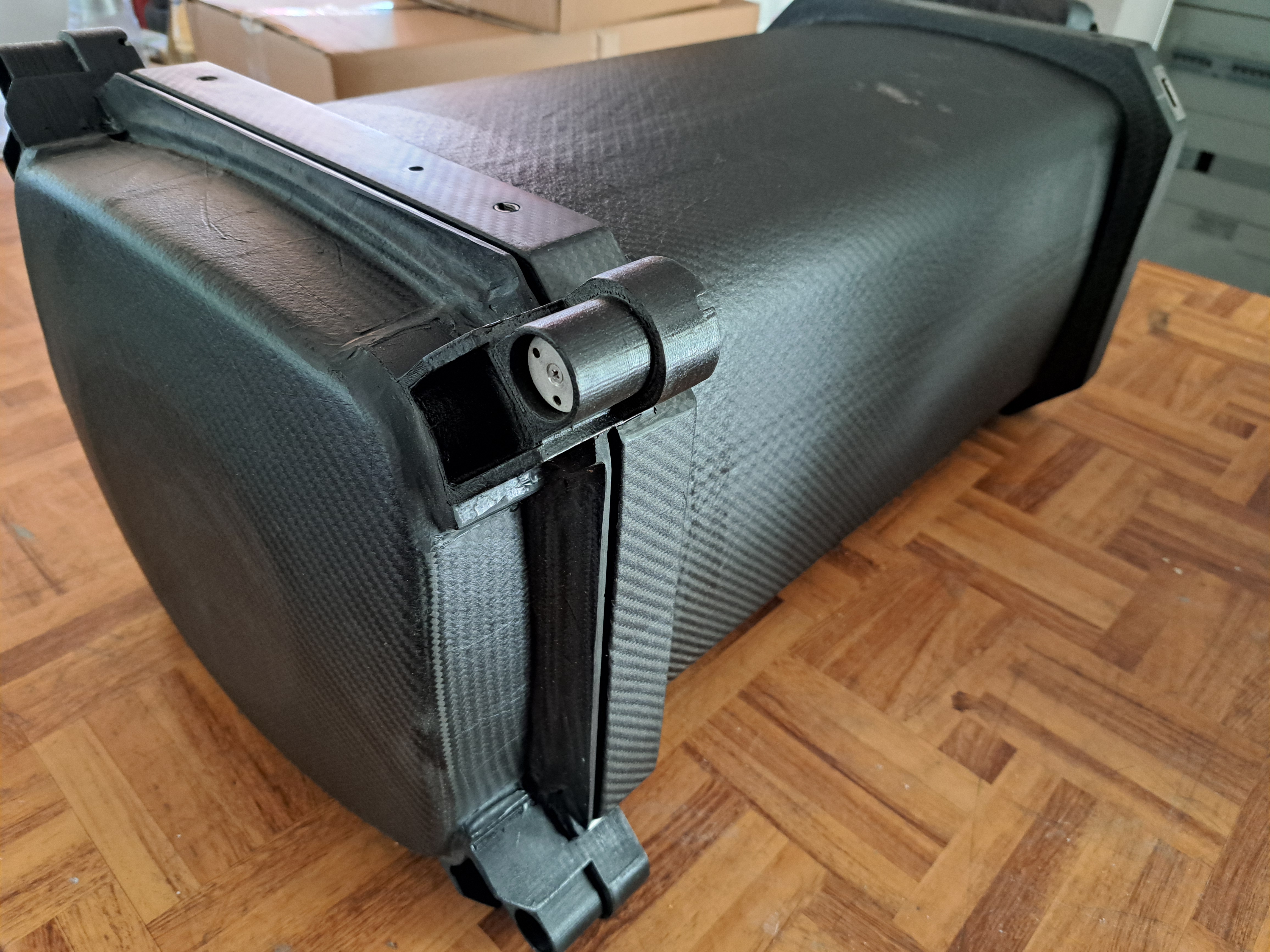 Carbon fiber medical container
