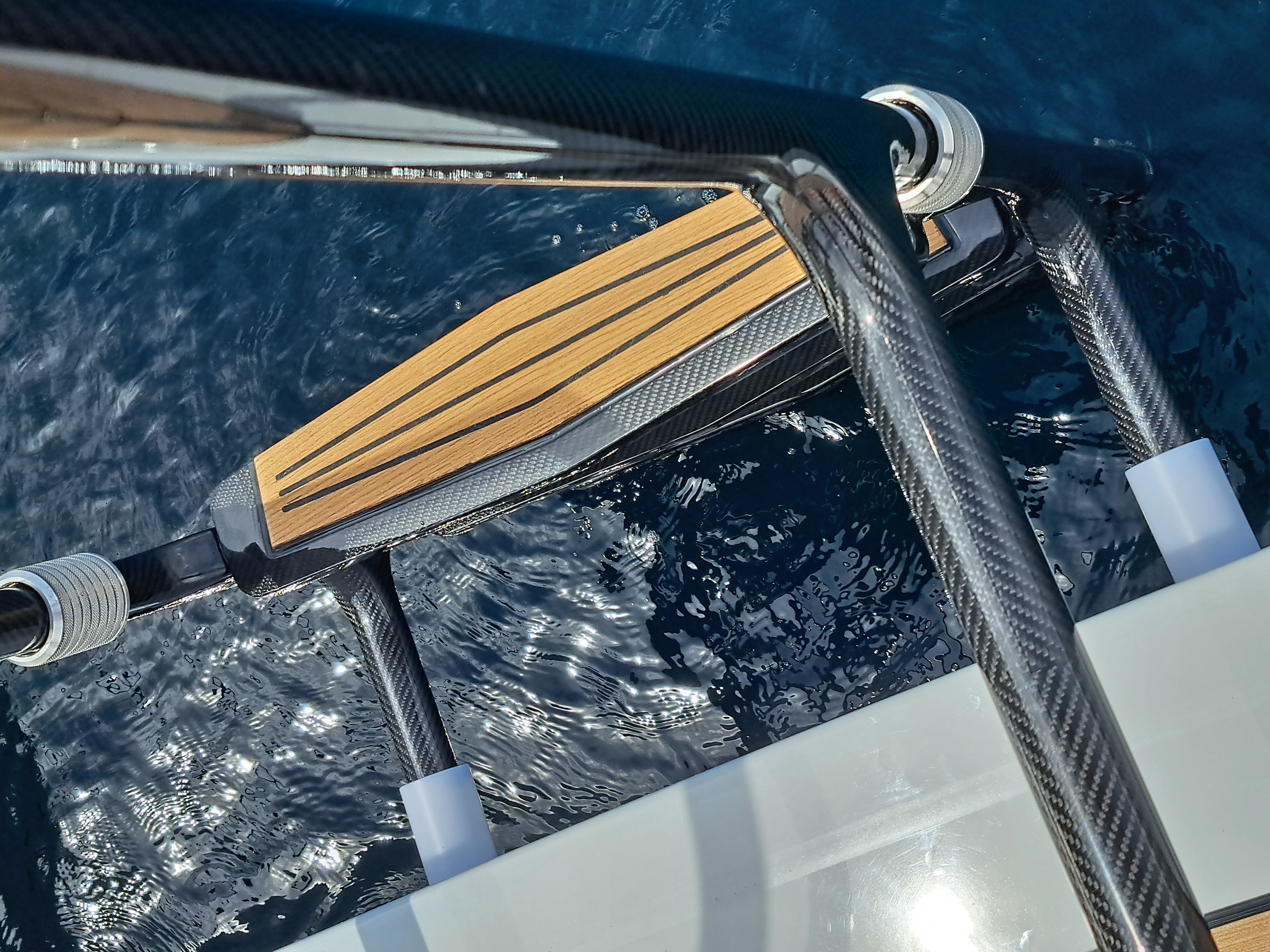Carbon fiber swimming ladder